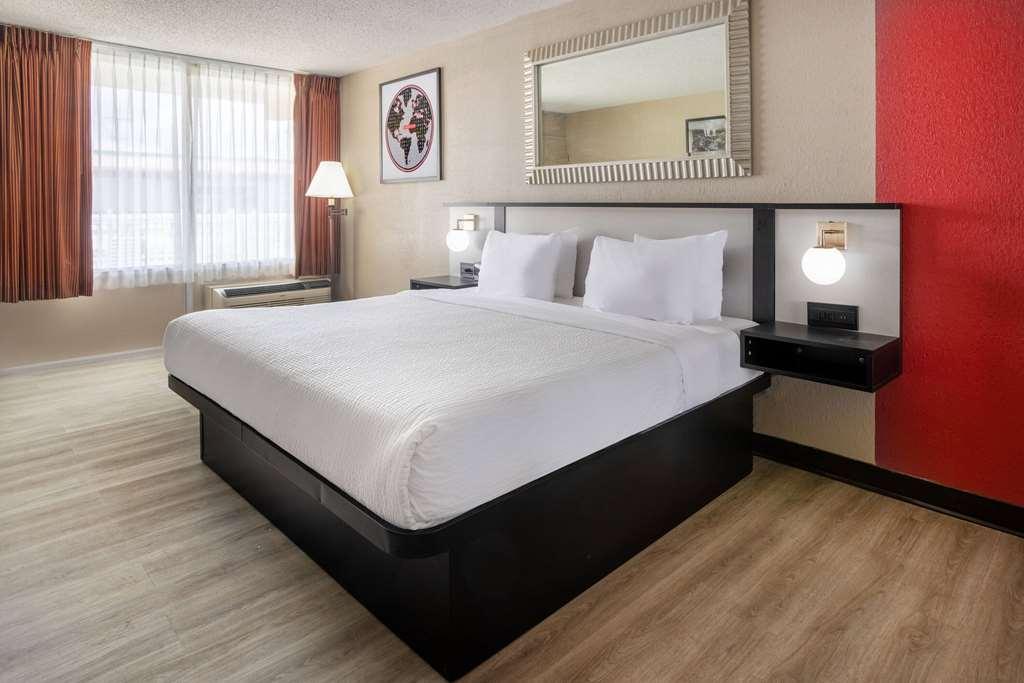 Ramada By Wyndham Rome - Verona Ruang foto