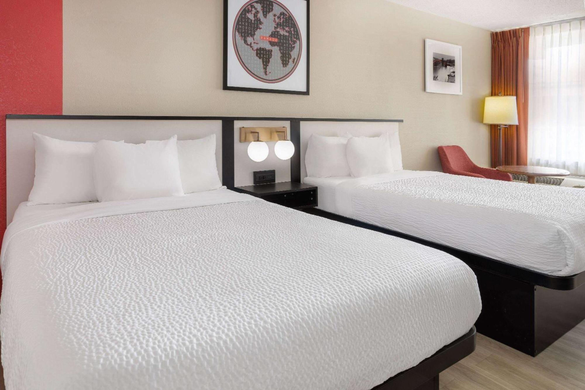 Ramada By Wyndham Rome - Verona Bagian luar foto